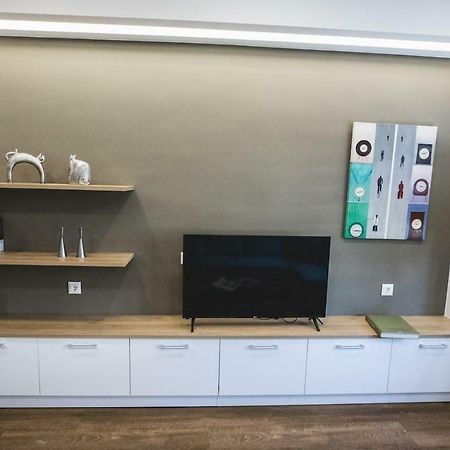 Gaspar Apartment - 4Th Floor - Renovated 2019 أثينا المظهر الخارجي الصورة